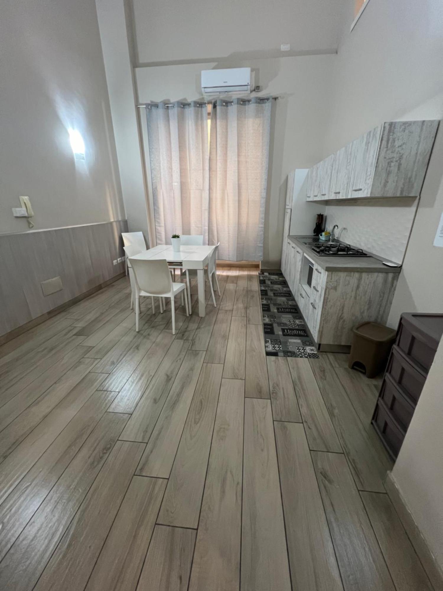 Апартаменти Goditi Napoli2 Екстер'єр фото
